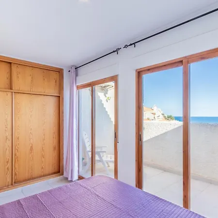 Buraux , Con Vistas Al Mar & Parking En El Corazon Del Casco Viejo De Apartment