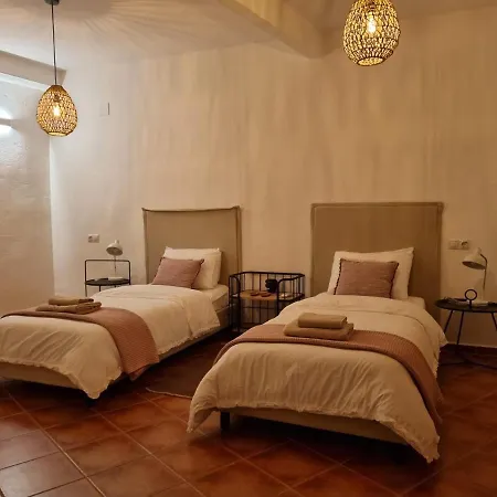 Center Apartment *