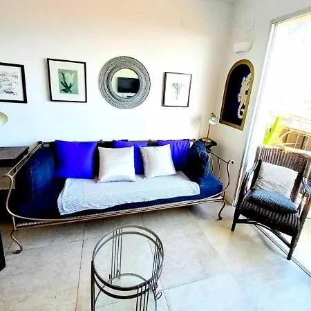Old Town With Views Apartment *