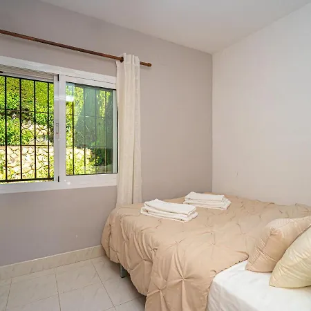 Belvilla By Oyo Nuestra Montana Villa