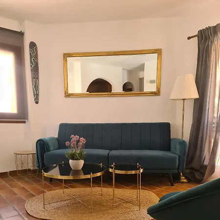 En Lujoso Puerto Deportivo Apartment