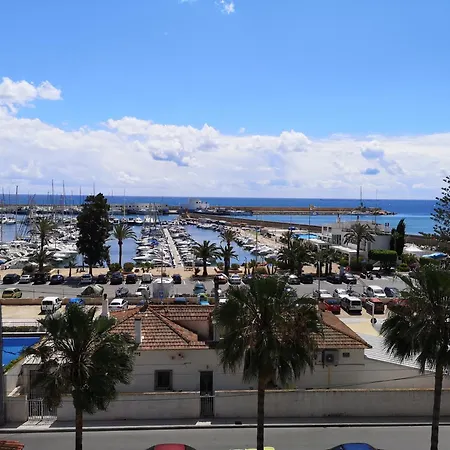 Apartamento Encantador Con Vistas Al Club Nautico