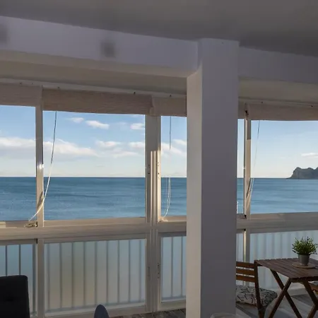 Apartamento Primera Línea Con Vistas Del Mar, Montañas Y Puerto *