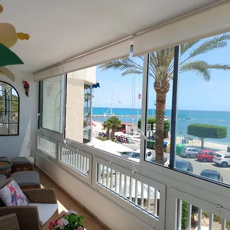 Apartment Beautiful Beachfront