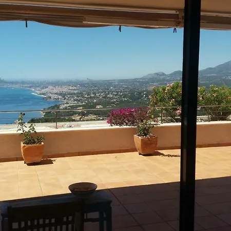 Atico Soleado Con Terraza, Jacuzzi Privado Y Vistas Al Mar *