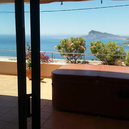 Atico Soleado Con Terraza, Jacuzzi Privado Y Vistas Al Mar Apartment *