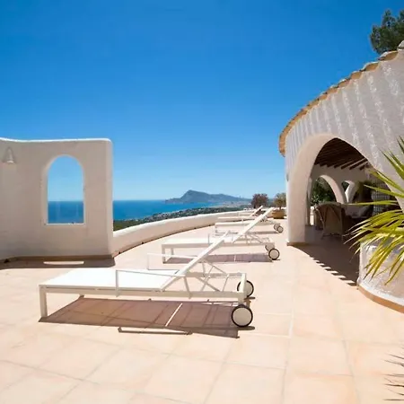 Villa Blanca