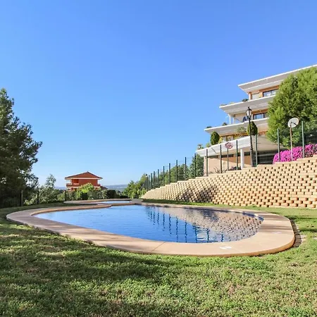 Apartment Amazing In With 2 Bedrooms, Wifi And Outdoor Swimming Pool