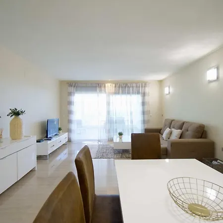 Apartment In Mascarat Beach *