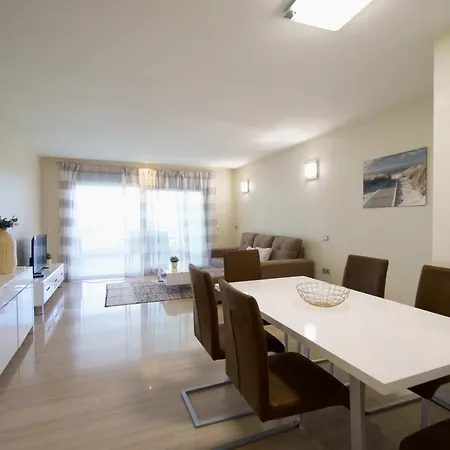 Apartment In Mascarat Beach