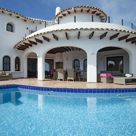 Lola Villa Altea