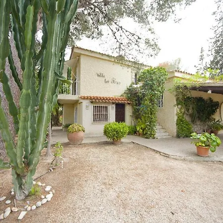 Pinos Villa