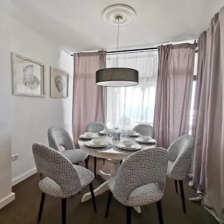 House By The Sea Apartment