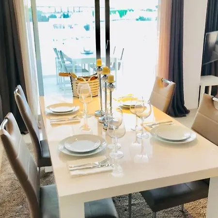 La Mar Apartment