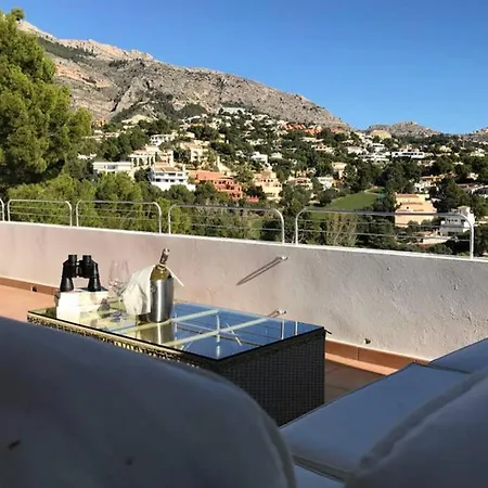 La Vella Apartment *