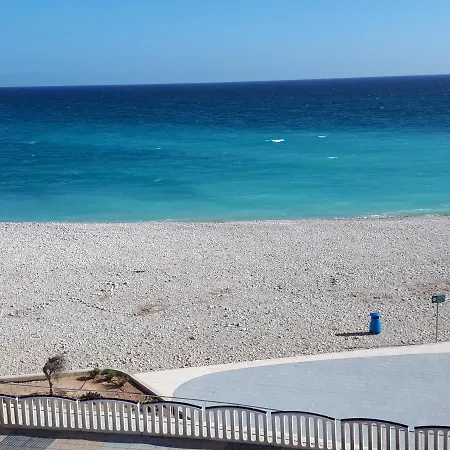 Сasa de vacaciones Encantadora Casa Marinera Frente Al Mar *