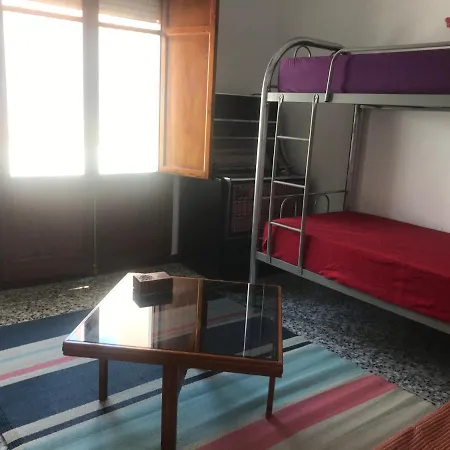 Apartment Pintores En Casco Antiguo