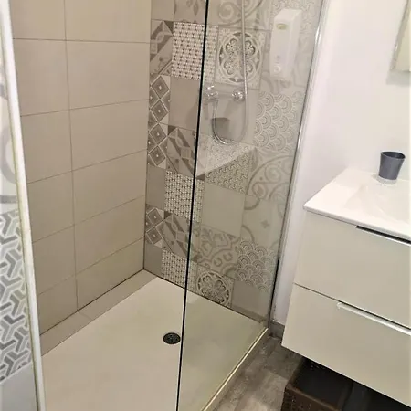 Casa Elia B Apartment