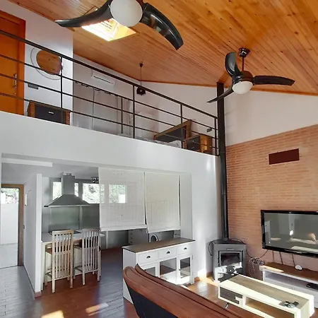 Fantastico Loft Entre Montanas, Con Piscina Comunitaria Holiday home