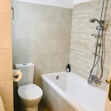 Old Town Apartment *