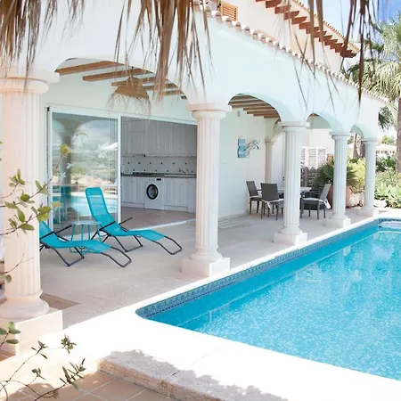 Apartment Las Palmeras With Private Pool And Garden Altea