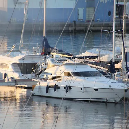 Apartment Aan De Jachthaven, Vakantieappartementen Met Frontaal Zeezicht Altea