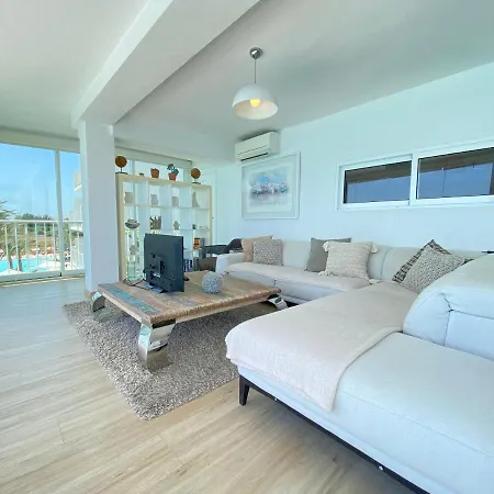 Sta Cruz 30 Apartment *