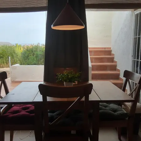 Steps From Beach!! - Pool - Ac Apartment