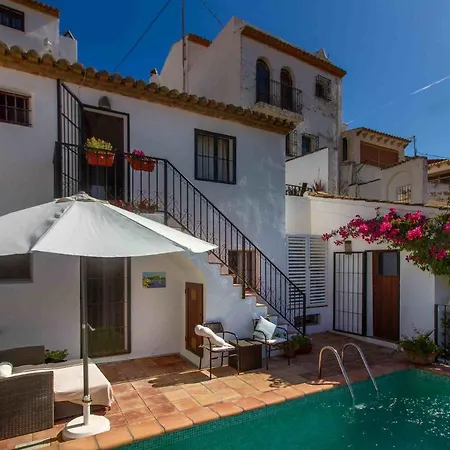 Casa Con Piscina Gades-marisol *