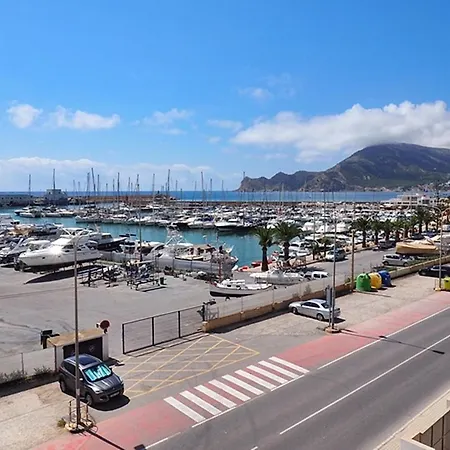 Apartment Aan De Jachthaven, Vakantieappartementen Met Frontaal Zeezicht *