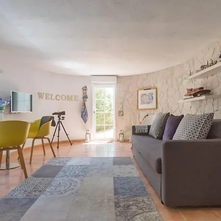 Boutique La Vella Apartment