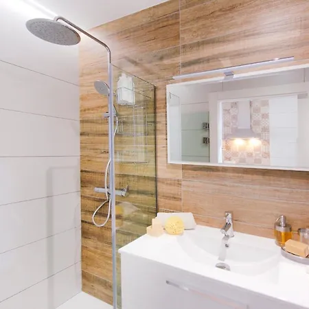 Apartment De Diseno En Casco Antiguo *