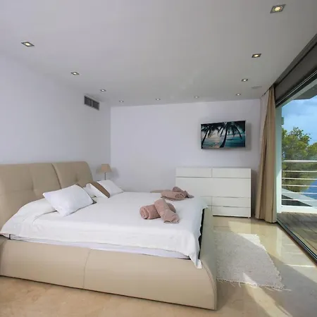 Villa Villa Campomanes - Plusholidays Altea