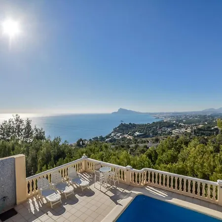 Altavista With Sea View In Hills *