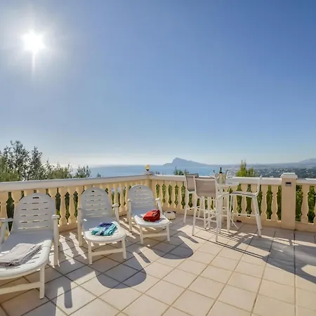 Altavista With Sea View In Hills *