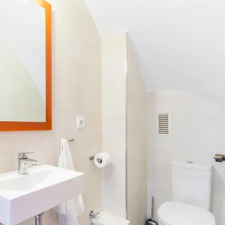 Apartment Quality Duplex-home