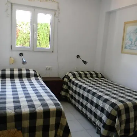 Bonito Con Inmensa Terraza Y Piscina Apartment