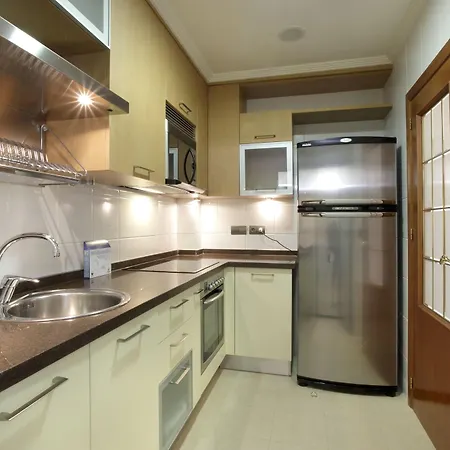 Pierre Port Apartment *