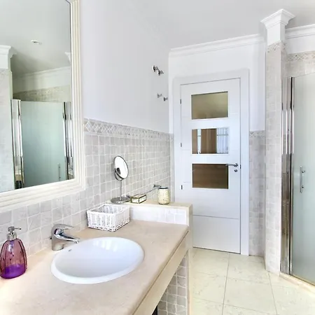 Gadea Villa