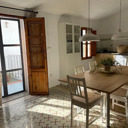 Сasa de vacaciones Encantadora Casa Con Terraza A Un Minuto De La Playa Altea