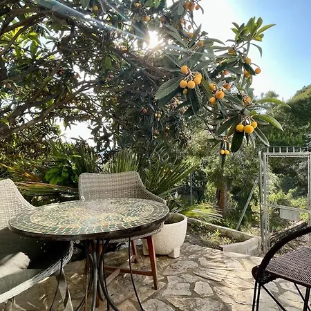 El Paraiso Sylvia Adults Only Bed and breakfast *
