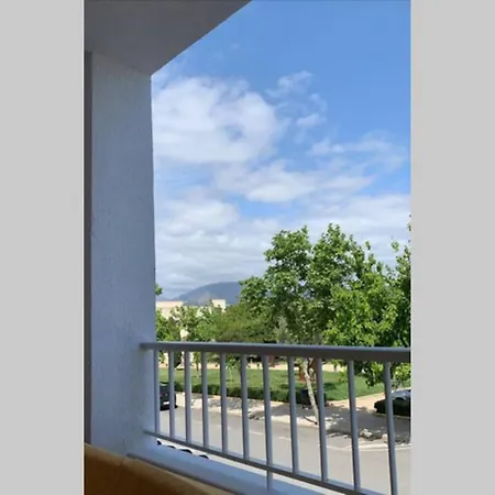 Palau Ii, Centrico, Comodo Y Con Piscina. * Altea