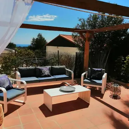 House Of Barnaby Apartment