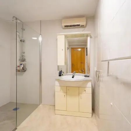 House Of Barnaby Apartment *