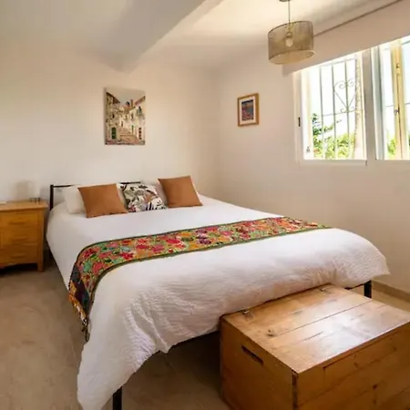 House Of Barnaby Apartment *