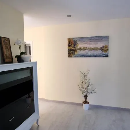 Villa Reina *