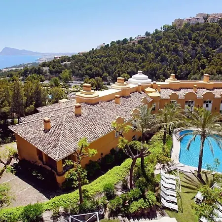 Melia Hills
