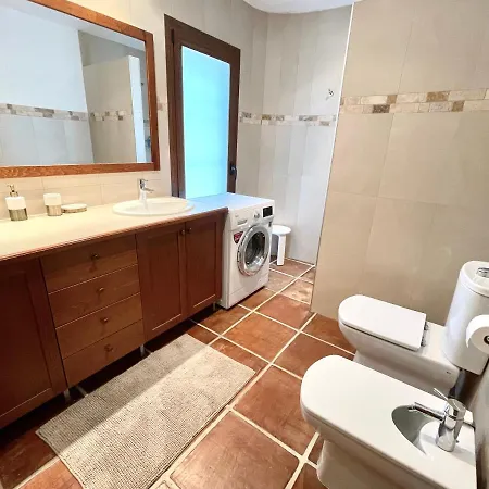 De Estilo Espanol Con Jardin Y Piscina Villa Altea