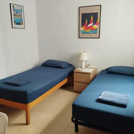 Homestay Apartamento Compartido Cerca De La Playa Con Bano Privado