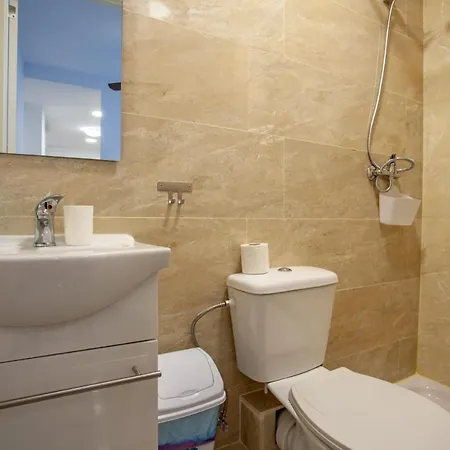 Centre One Badroom Apartment